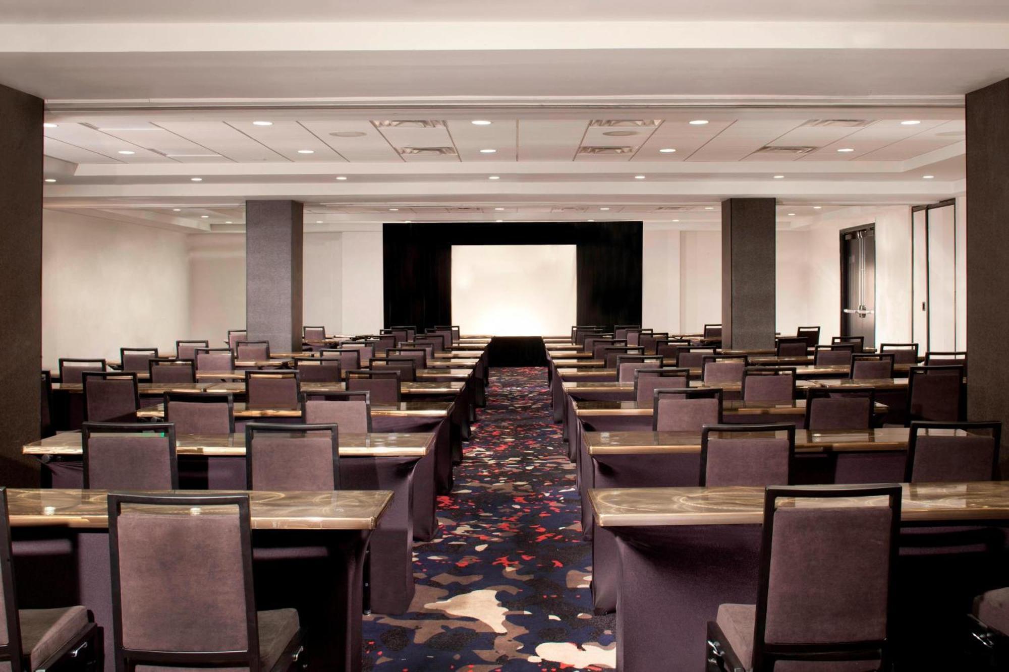 Hotel Beverly Hills Marriott